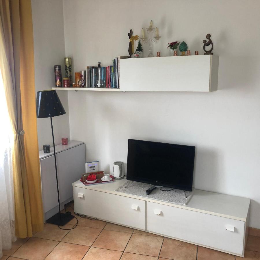 Apartment Verdiano ปาร์มา ภายนอก รูปภาพ
