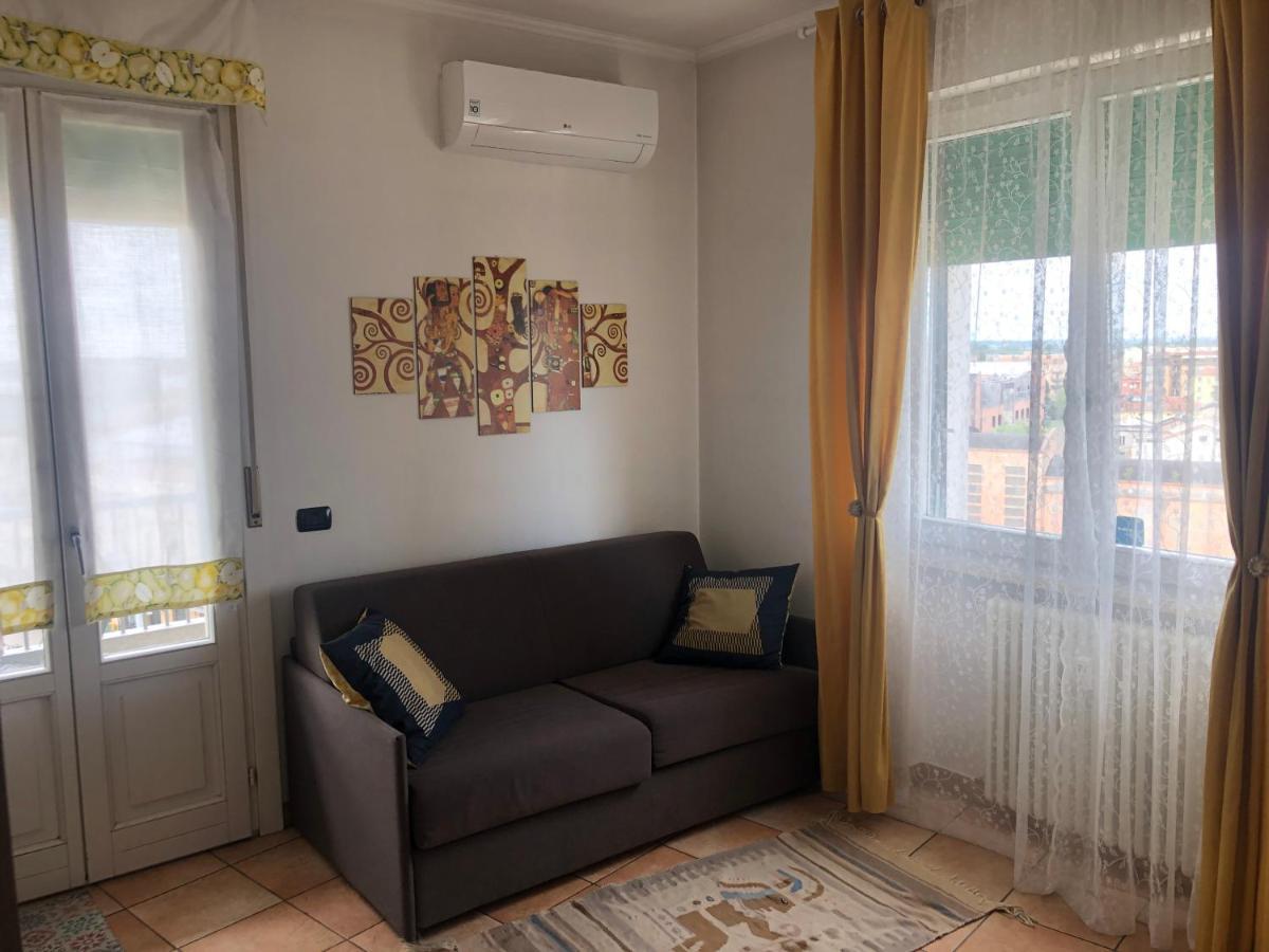 Apartment Verdiano ปาร์มา ภายนอก รูปภาพ